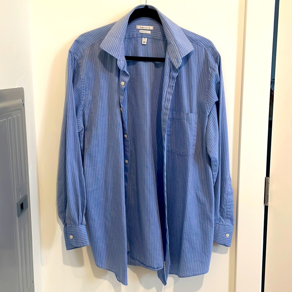 VanHeusen Mens Regular Fit Button Up Dress-shirt